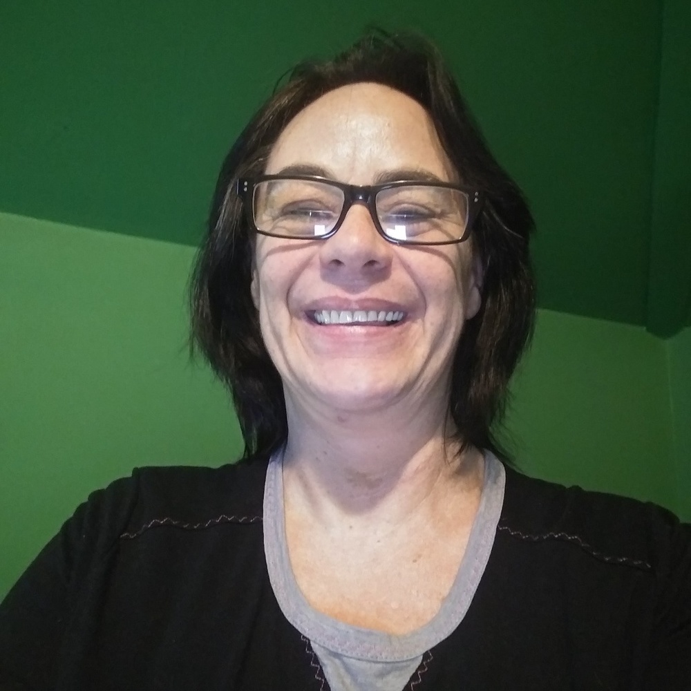 Meet your Posher, Traci
